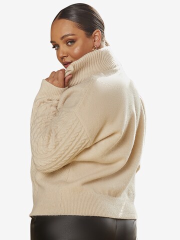 Chi Chi London Pullover in Beige