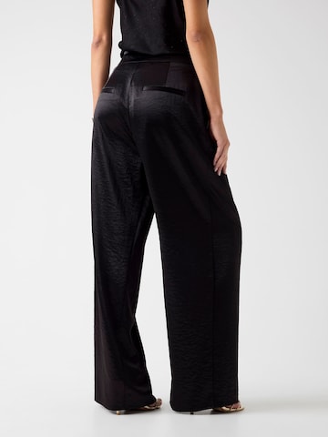 GUESS Wide leg Pants in Black
