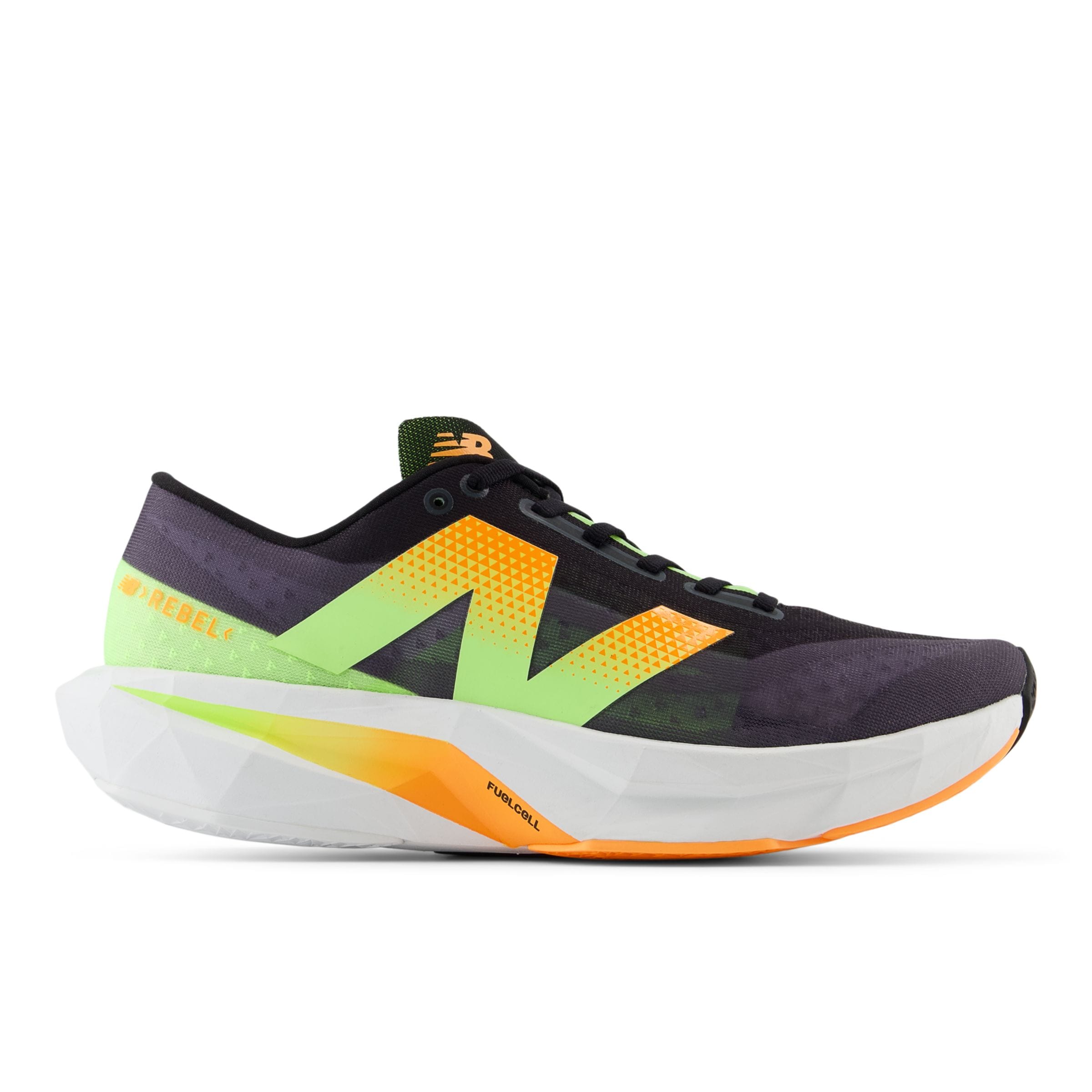 new balance Sneaker 'FuelCell Rebel v4'. in Schwarz