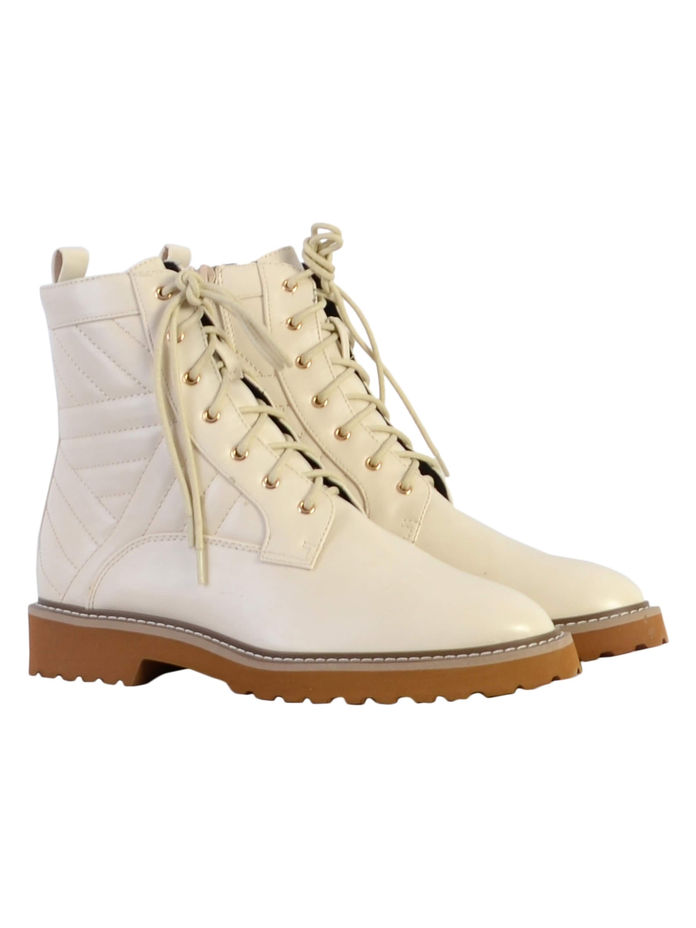 Ankle boots di The Divine Factory in beige