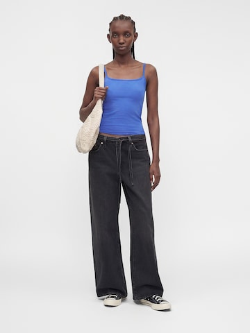 Top di HOLLISTER in blu