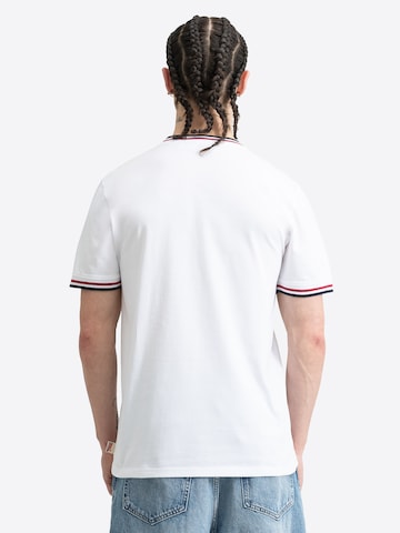 T-Shirt 'QUIN' LONSDALE en blanc