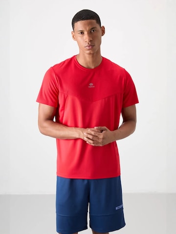 Tommy Life - Camisa funcionais em vermelho: frente