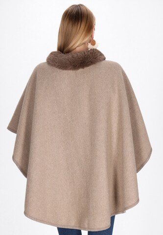 Cape usha FESTIVAL en beige