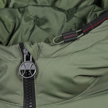 ELLESSE Between-Season Jacket in Green