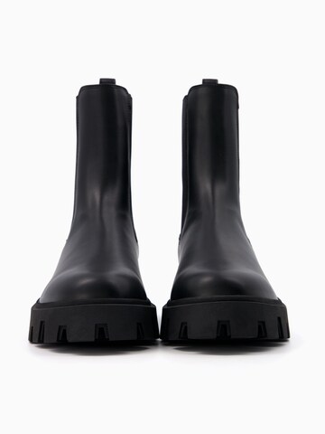 Boots chelsea di Bershka in nero