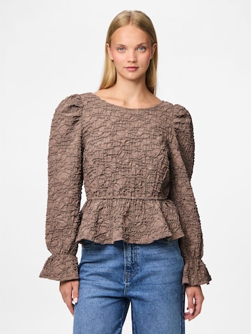 PIECES Bluse 'PCMOLLY' i brun: forside