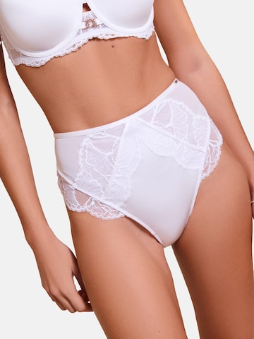 Lipsy Стринги в Белый: спереди