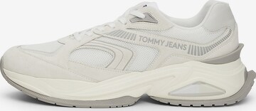 Tommy Jeans Sneakers laag in Grijs: voorkant