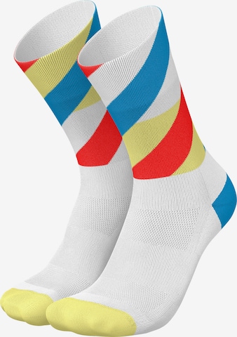INCYLENCE Athletic Socks 'LOOPS' in White: front