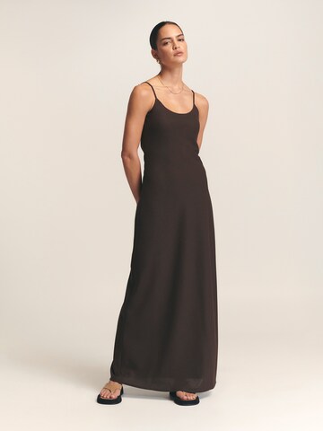 St MRLO Dress 'Myrtle' in Brown