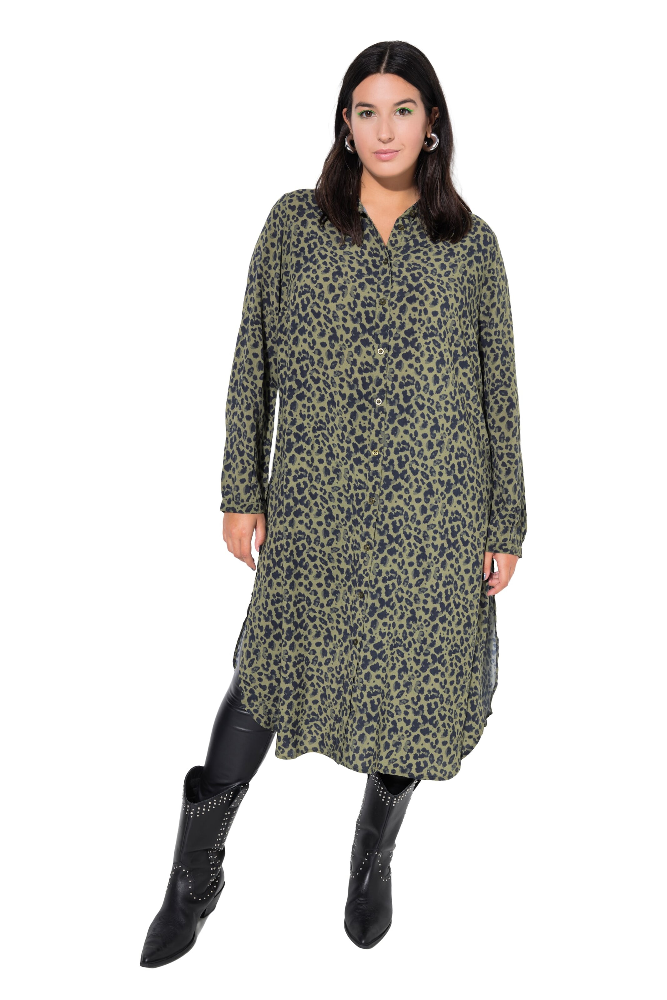 Studio Untold Blouse in Green: front