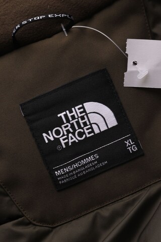 THE NORTH FACE Jacket & Coat in XL in Green