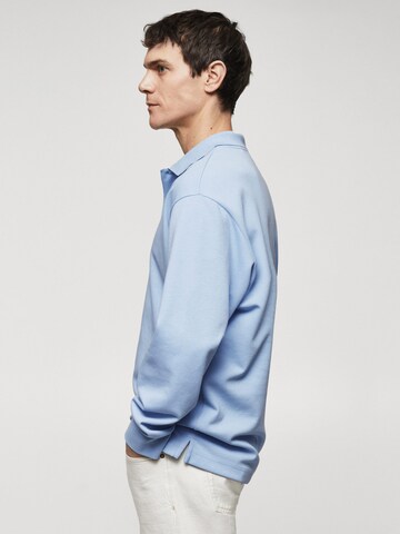 Sweat-shirt 'PETEB' MANGO MAN en bleu