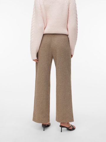 VERO MODA - regular Pantalón en marrón