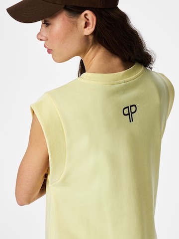 PIECES - Vestido 'PCCHILLI' en amarillo