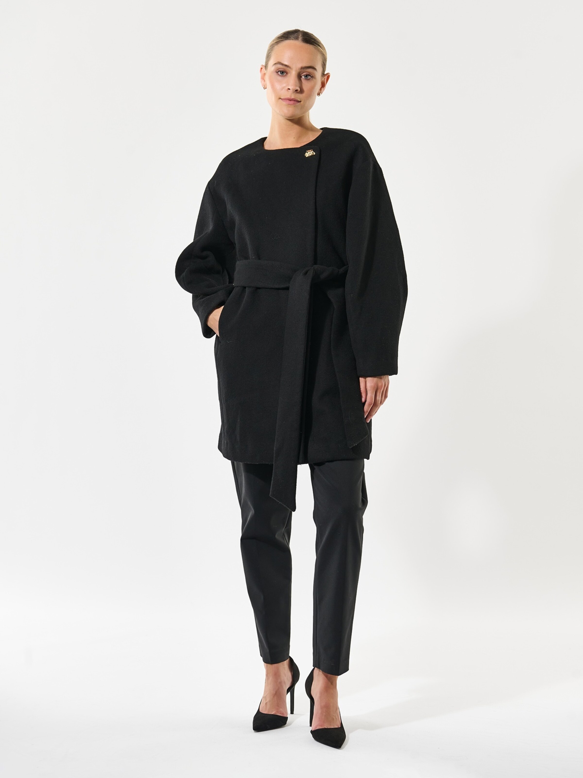 Dea Kudibal - Chaqueta de entretiempo ' CheriDEA ' en negro