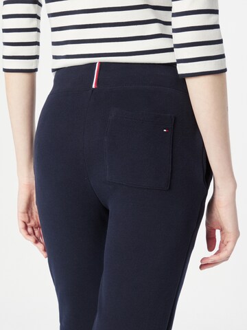 Effilé Pantalon TOMMY HILFIGER en noir