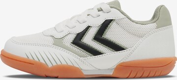 Hummel Athletic Shoes in White: front