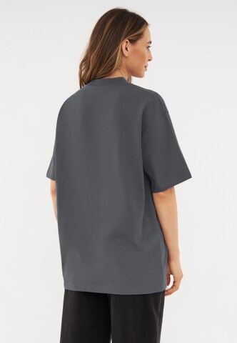 Johnny Urban Tričko 'Sammy Oversized' – šedá