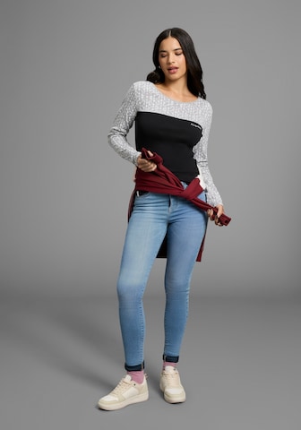 KangaROOS Shirt in Black