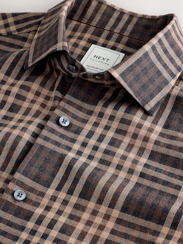 Next - Ajuste regular Camisa en marrón