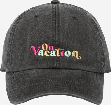 On Vacation Club Cap 'Enjoy' in Black