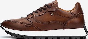 Martinelli Trampki niskie 'Parkway' w kolorze brązowy: przód