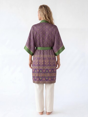 Kimono 'Malabar Midi Kimono' di Shop Karey in lilla