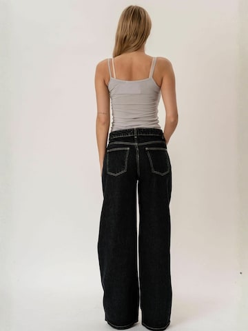 It's May Top ' Alba ' in Grey