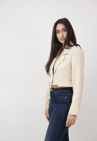 Elara Blazer in Beige