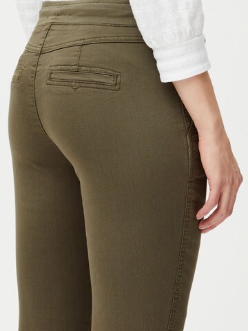 Skinny Pantaloni chino 'Rosita' di PULZ Jeans in verde