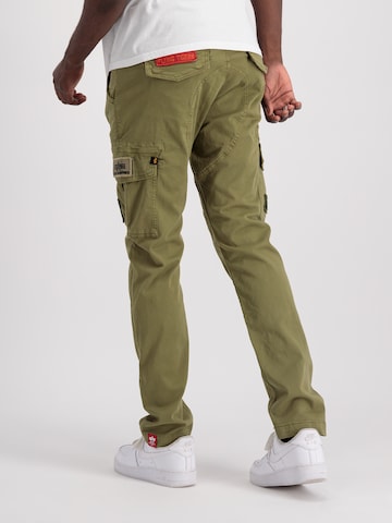 ALPHA INDUSTRIES Zúžený strih Kapsáče - Zelená