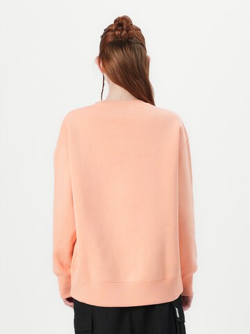 Nike Sportswear Sweatshirt 'PHNX FLC' in Oranje: terug