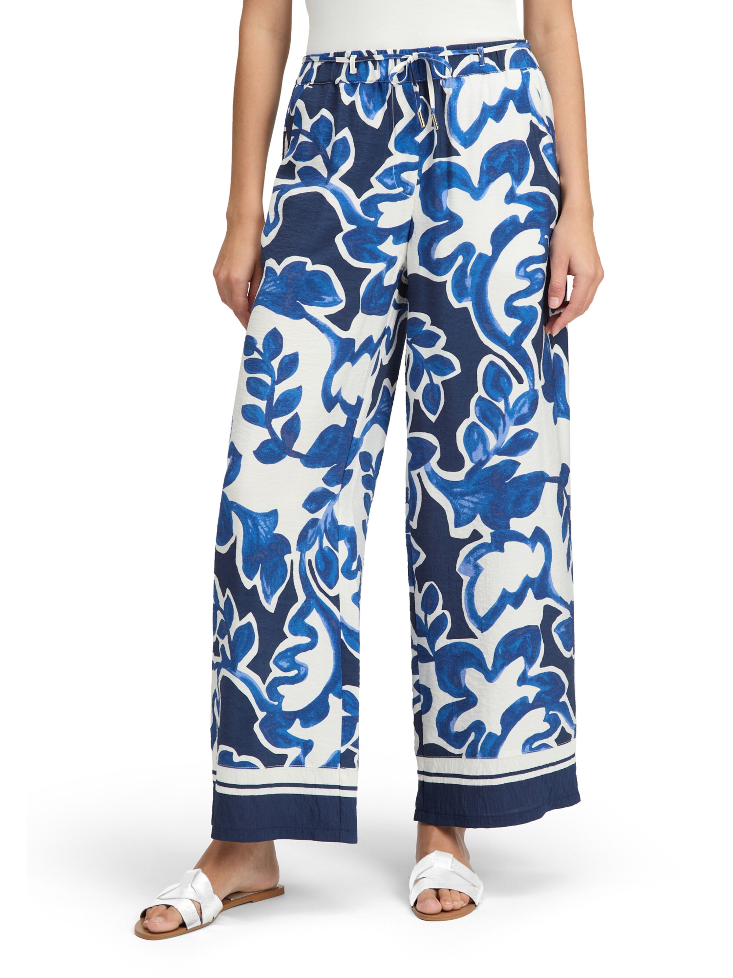 Betty & Co Regular Broek in Blauw: voorkant