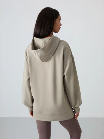 Tommy Life Sweatshirt in Beige