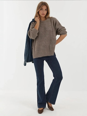 Hiccup - Pullover oversized em castanho