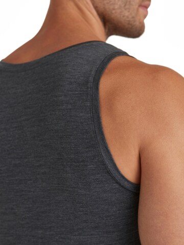 FALKE Undershirt in Grey