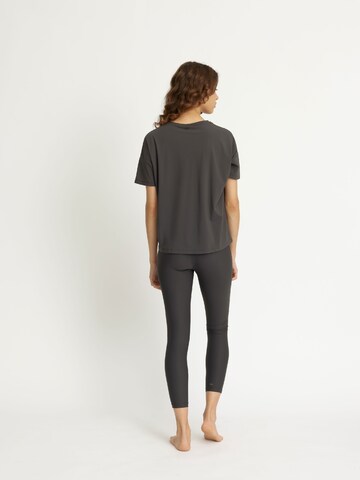 rethinkit studios T-Shirt 'Vela' in Schwarz