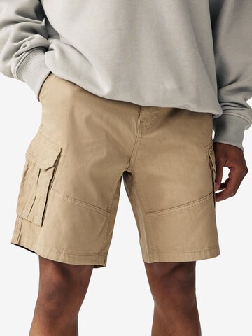 regular Pantaloni cargo di Next in beige: frontale