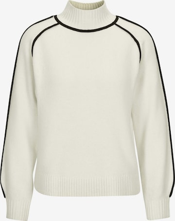 MADELEINE Sweater in Black: front