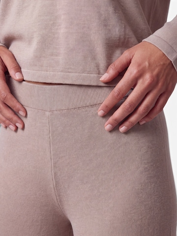 Wide leg Pantaloni de la AMALY pe bej
