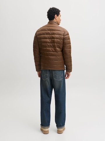 JACK & JONES Overgangsjakke 'JJEKingsley' i brun
