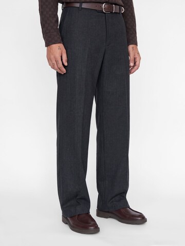 JACK & JONES Wide leg Trousers with creases in Grey: front