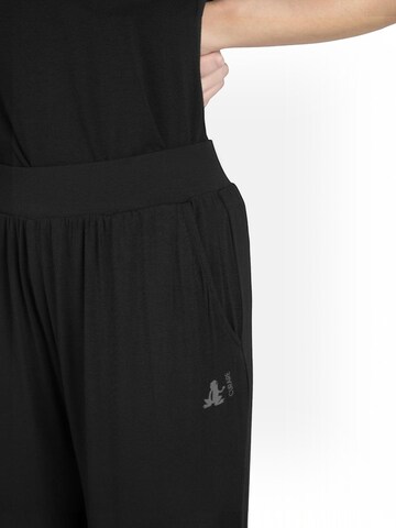 CURARE Yogawear Loosefit Sporthose 'Wide Pants Loops - Black'‌‌‌‌‌‌‌‌ in Schwarz
