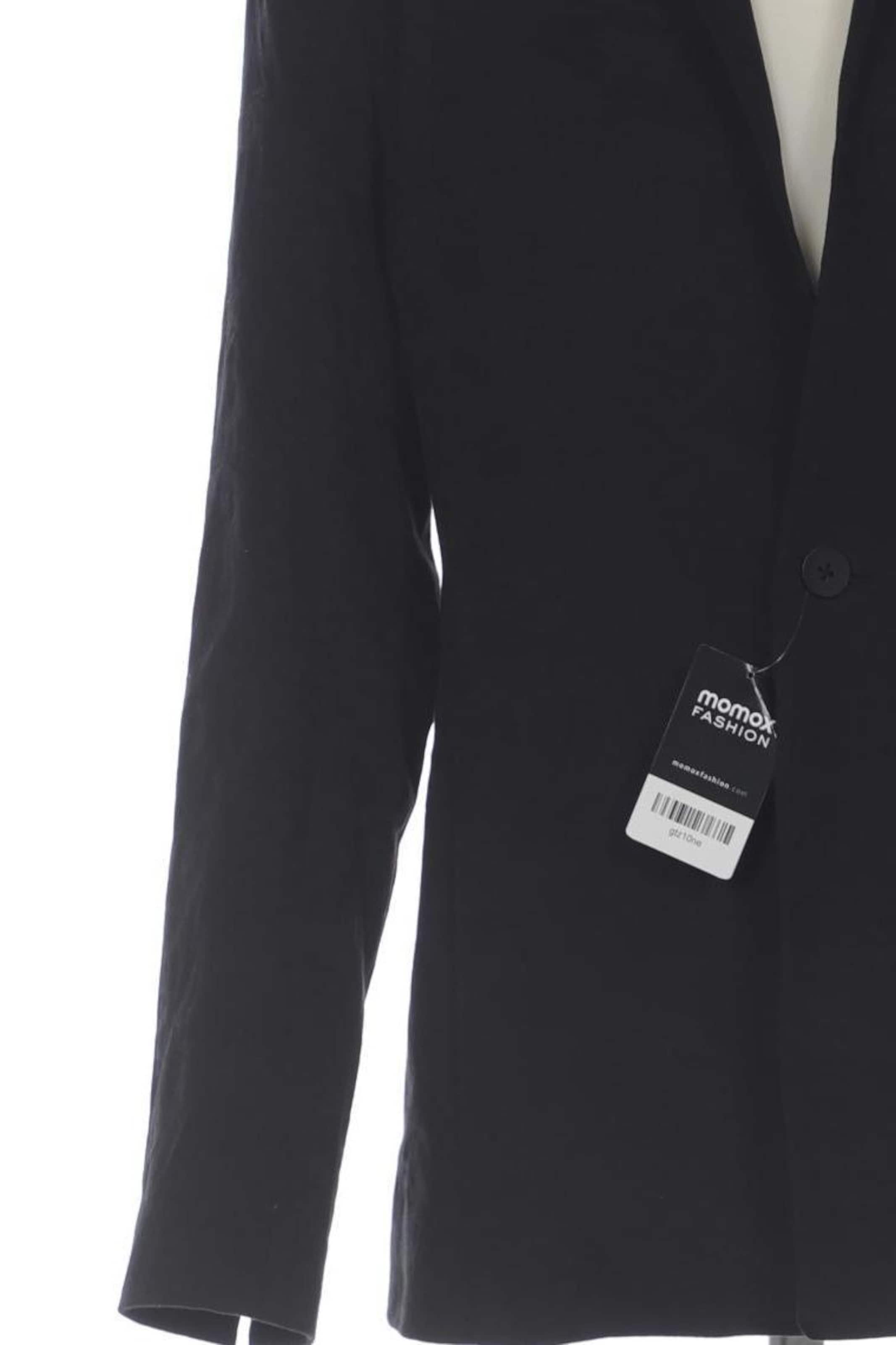 tigha Suit in L in Black