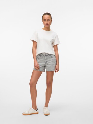 VERO MODA regular Jeans 'VMTess' i grå