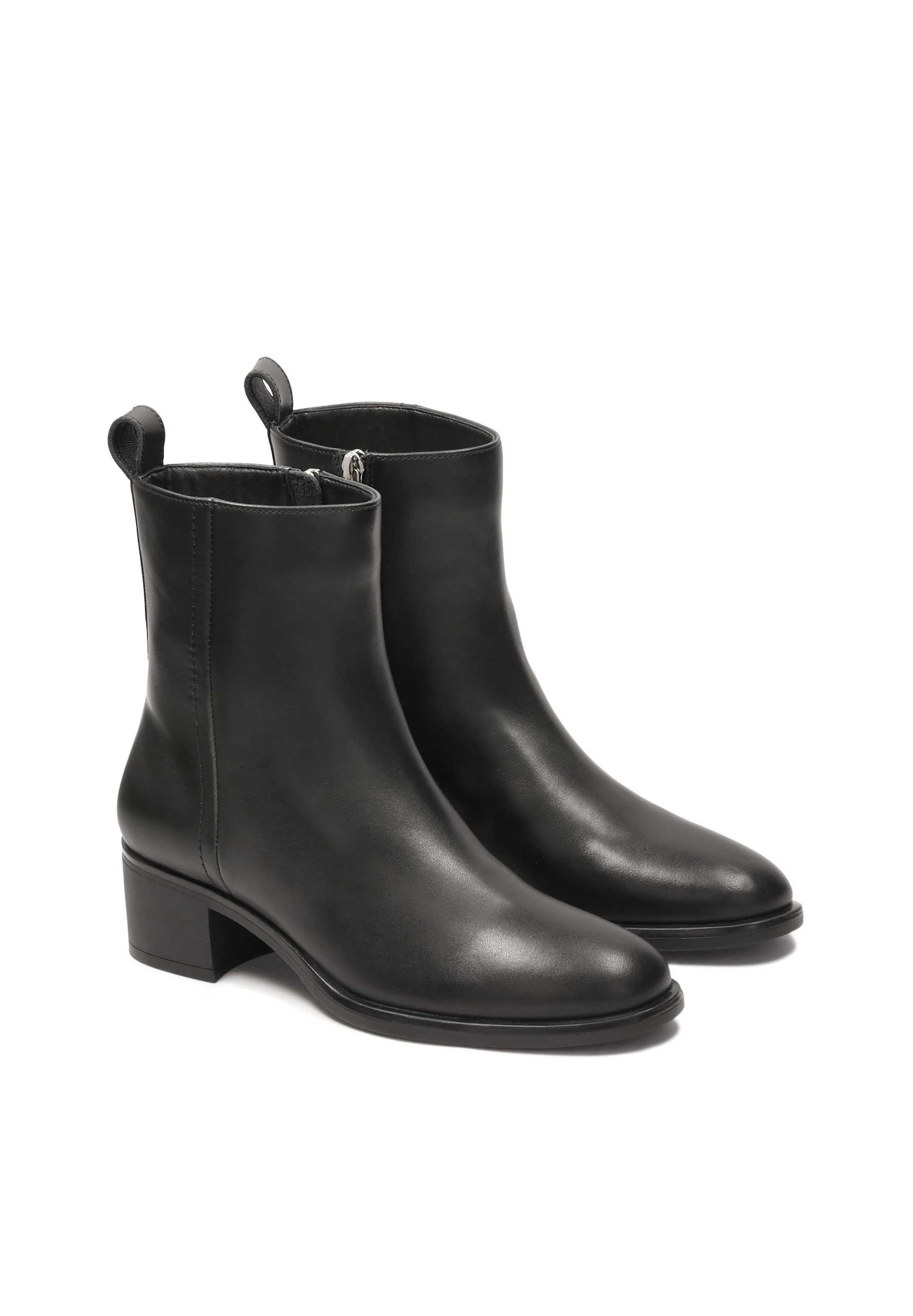 Ankle boots di Kazar in nero