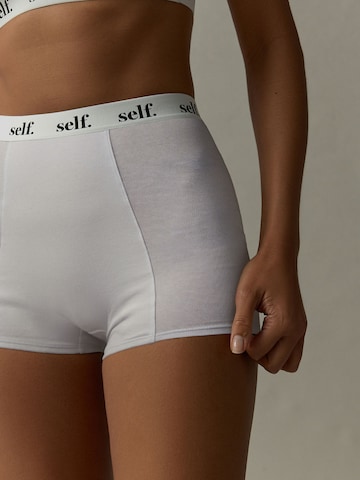 self. Panty in Weiß