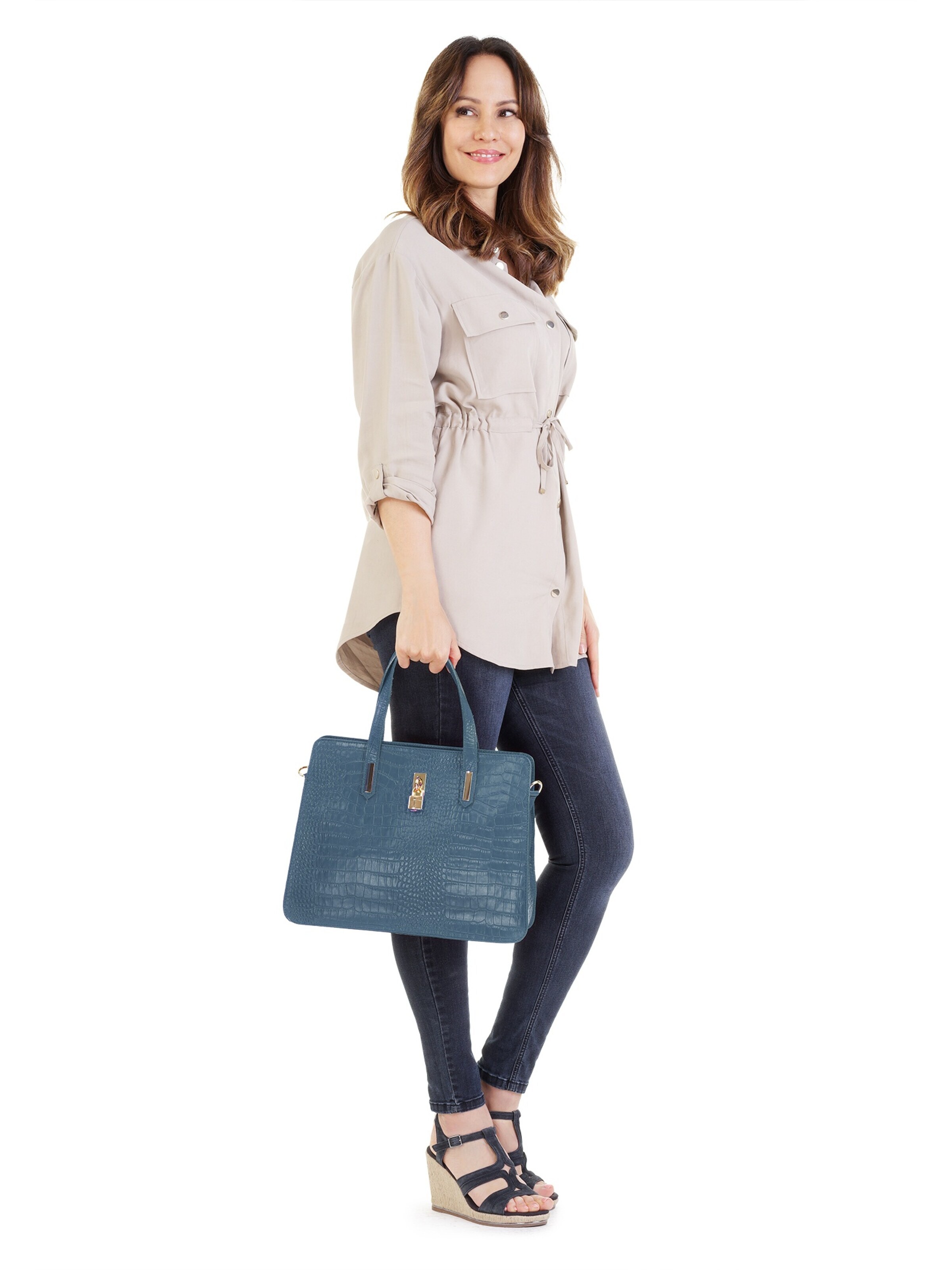 Cluty Handbag in Blue